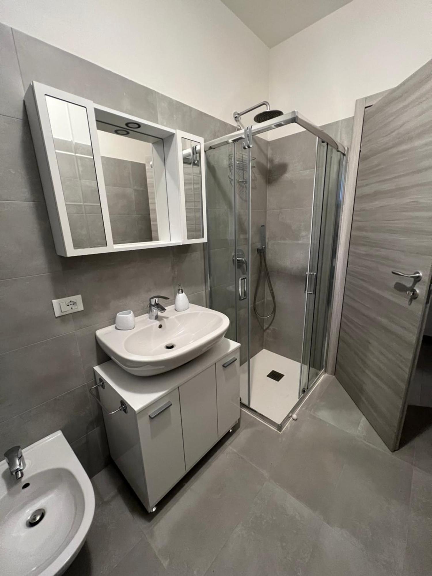 La Vela Apartment ซีร์มิโอเน ภายนอก รูปภาพ