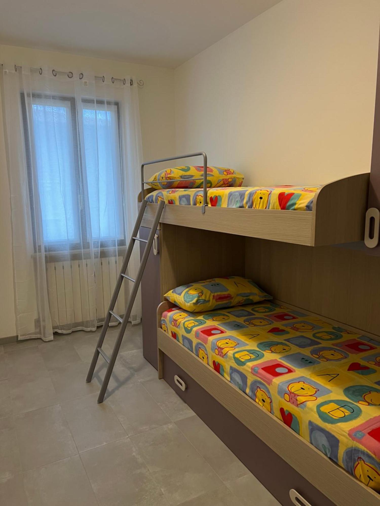 La Vela Apartment ซีร์มิโอเน ภายนอก รูปภาพ